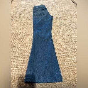Mother jeans straight leg color denim blue size 26. Perfect conditions